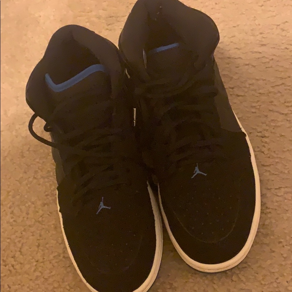 Men's Air Jordan 1 Retro '99 Basketball Shoes sz9